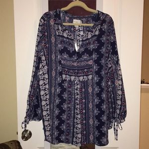 Liz Claiborne flowy blouse